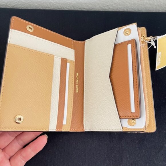 MICHAEL KORS Crossgrain Leather Card Case (Butternut Multi) 32T8GF6D6T - Picture 2 of 9